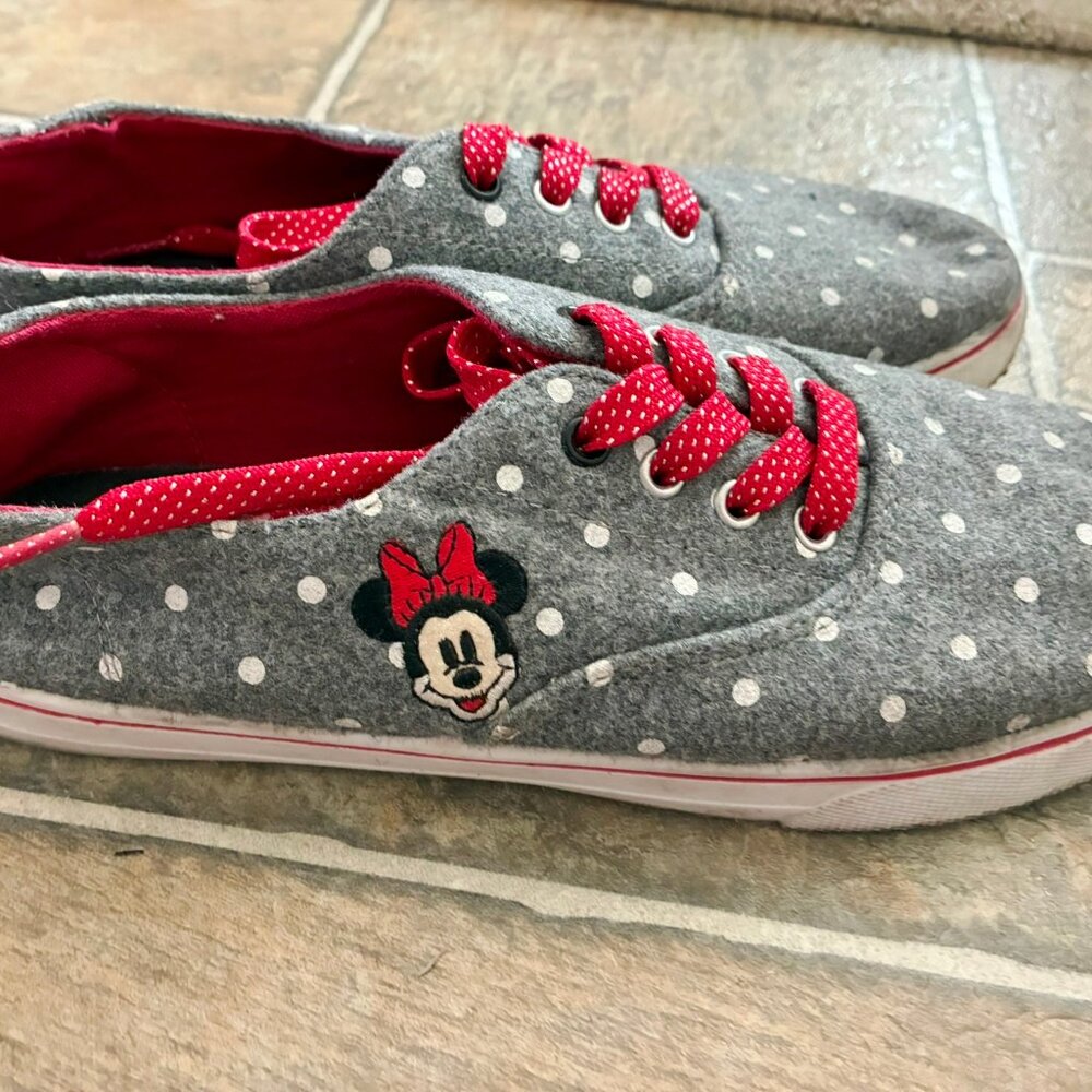 Disney Minnie Mouse Women's Sneaker Shoes Gray  Red White polka dot Pre owned 8